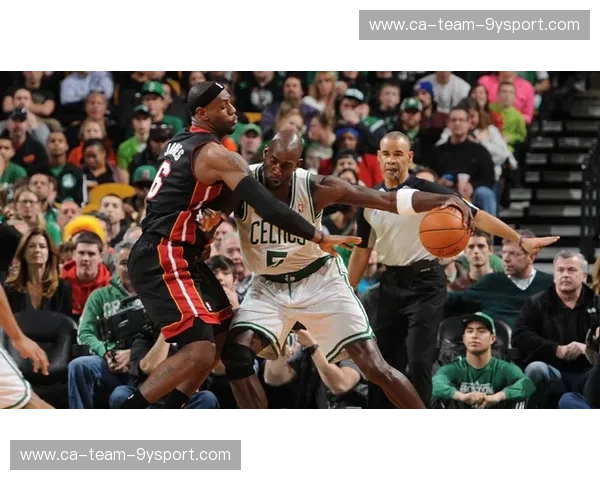 紫金荣耀与航天城的碰撞：湖人vs火箭回放中的战术美学与豪门恩怨